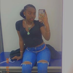 Meet your Posher, Skylar